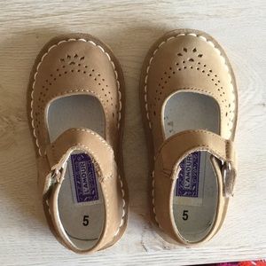 L’Amour toddler girl’s Mary Janes